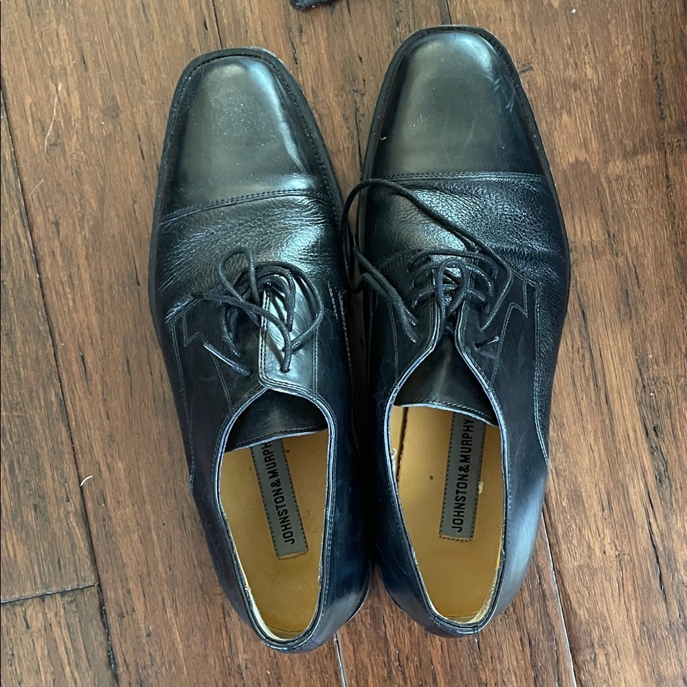 Johnston & Murphy Black Oxford Shoes